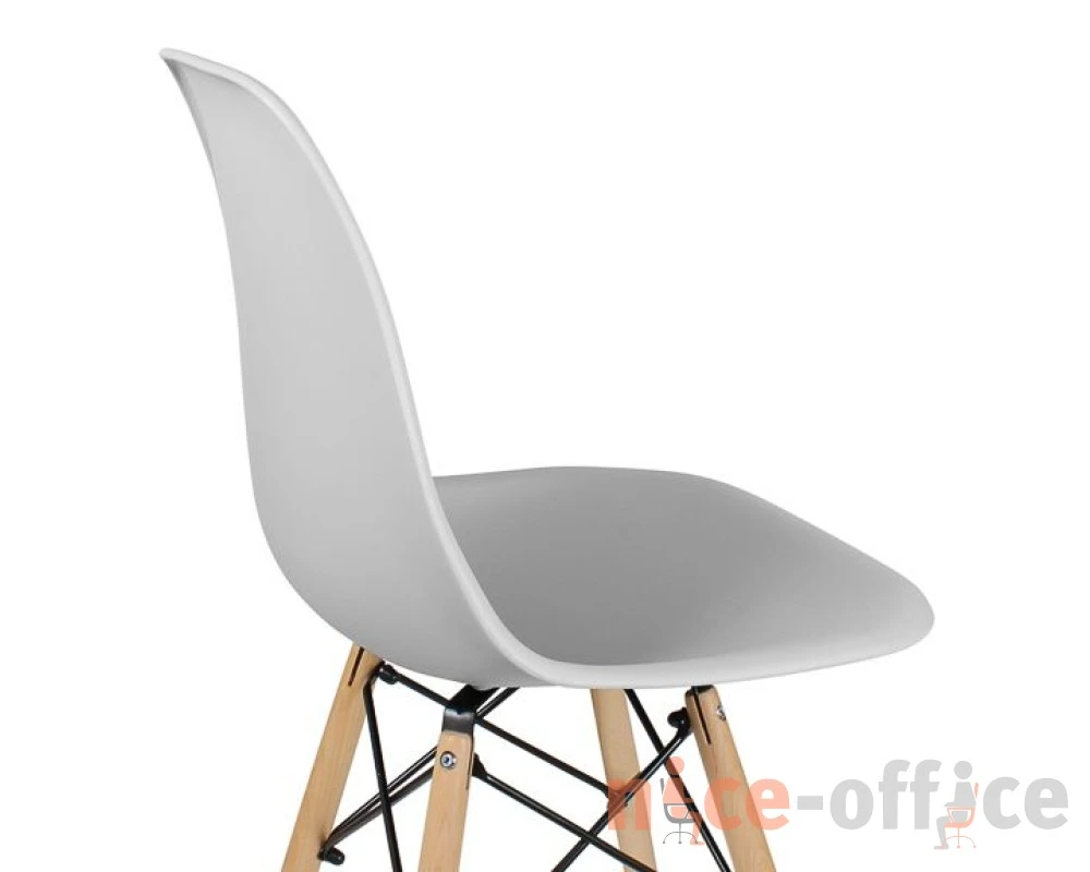 Стул дизайнерский Eames Dsw