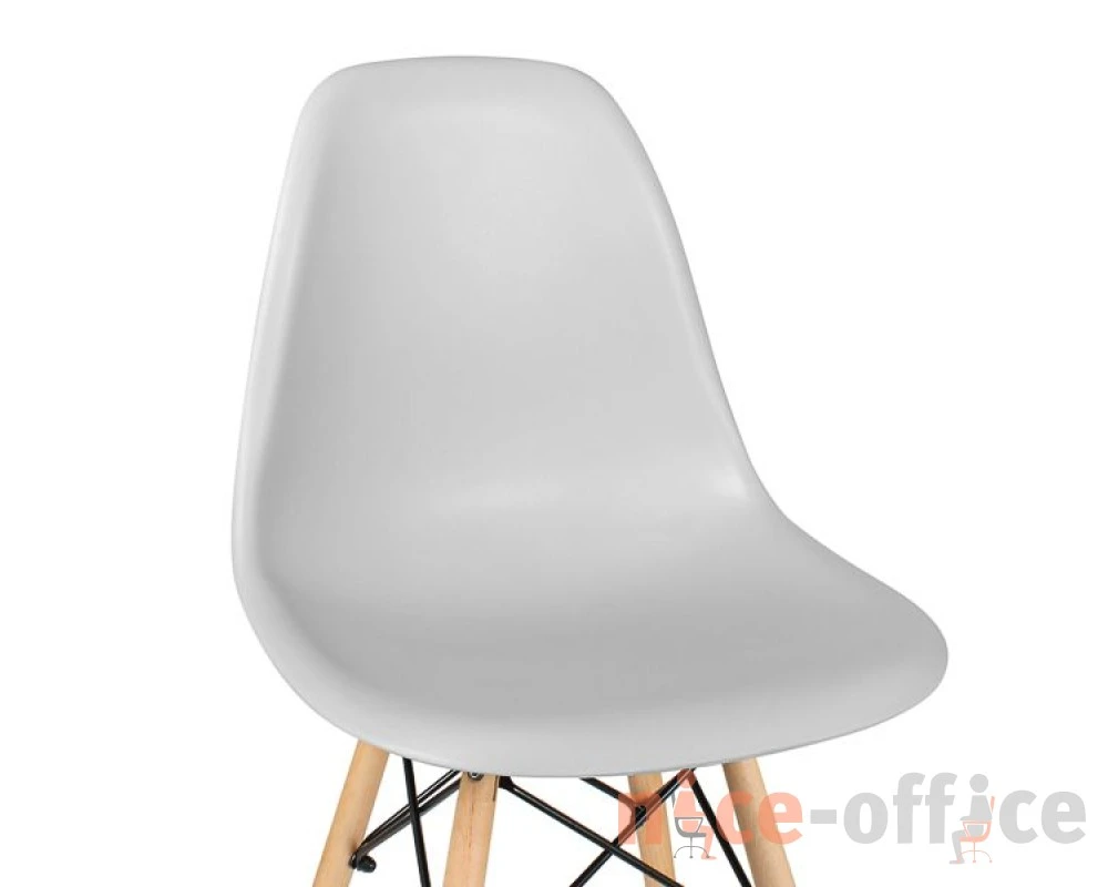 Стул дизайнерский Eames Dsw