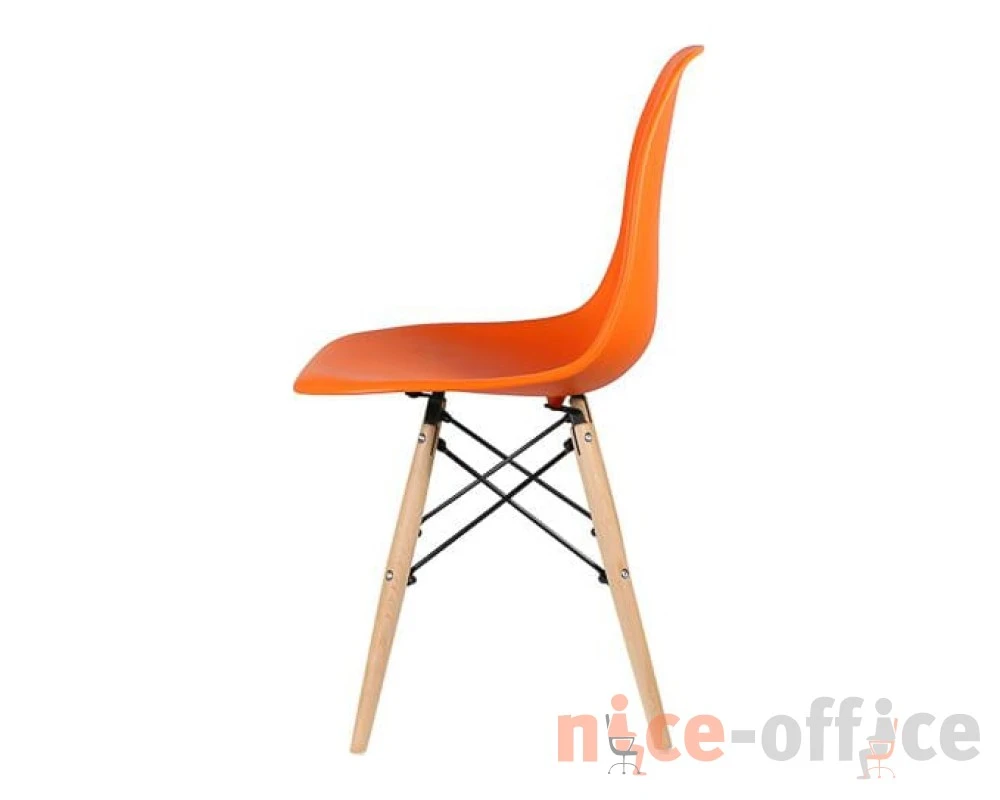 Стул дизайнерский Eames Dsw