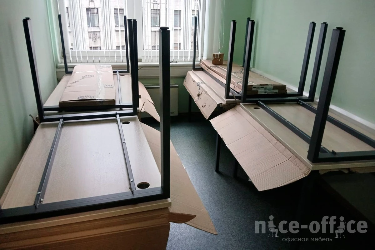 Стол прямолинейный (1200*700*750) 6М.678 Avance фото в интерьере 2